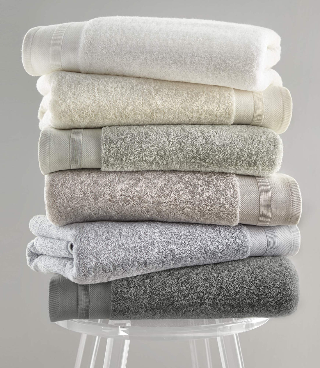 Lot Of 4 Room Essentials Washcloth Hand Towels Pewter Gray 12x12 wash cloth